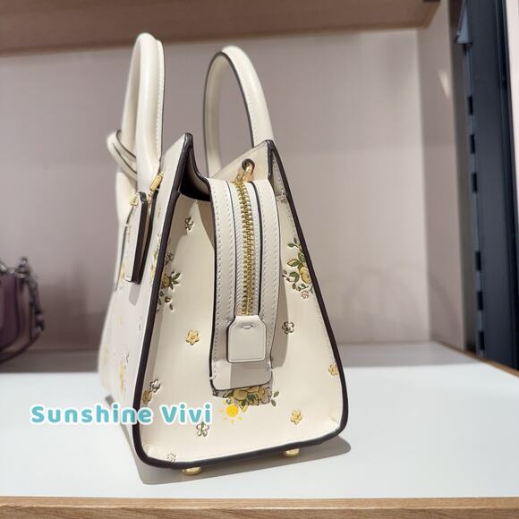 NWT COACH Andrea Carryall Bag With Floral Print CAL46 Gold/Chalk Multi - Picture 2 of 16